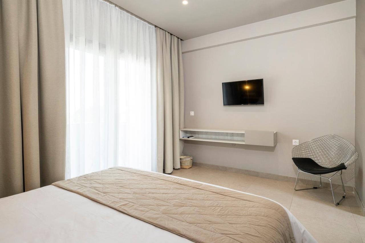 Rigas Supreme Hospitality Aparthotel Афитос Екстериор снимка